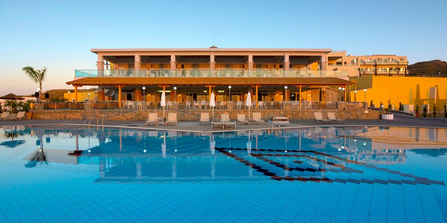 Grand Blue Beach Hotel