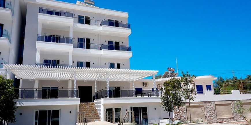 hotel maestral saranda