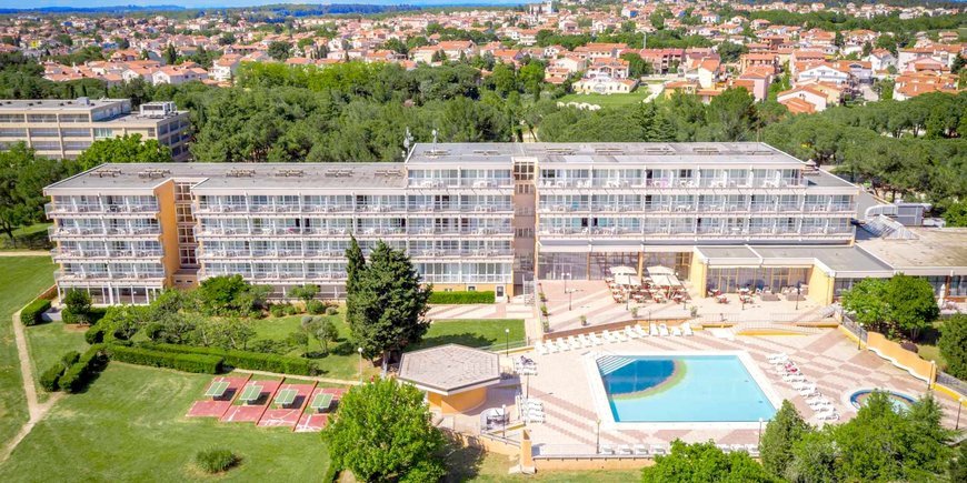 Hotel Arena Holiday