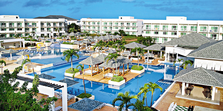 Hotel Valentin Perla Blanca - Cayo Santa Maria, Cuba - Holidays ...