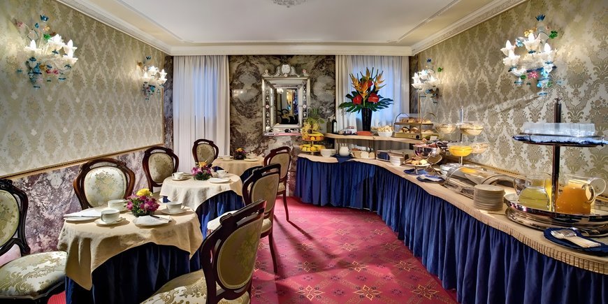 Hotel Montecarlo