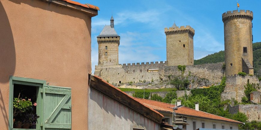 Woda, wino, châteaux