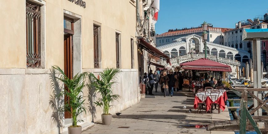 Hotel H10 Palazzo Canova