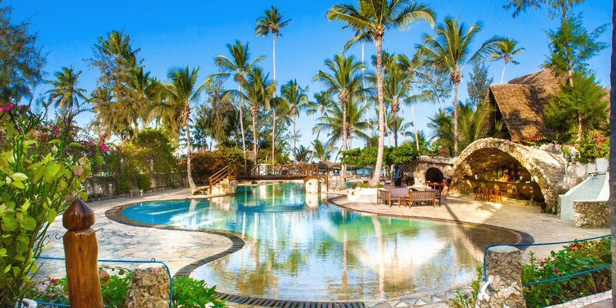 Jaz Amaluna Beach Resort