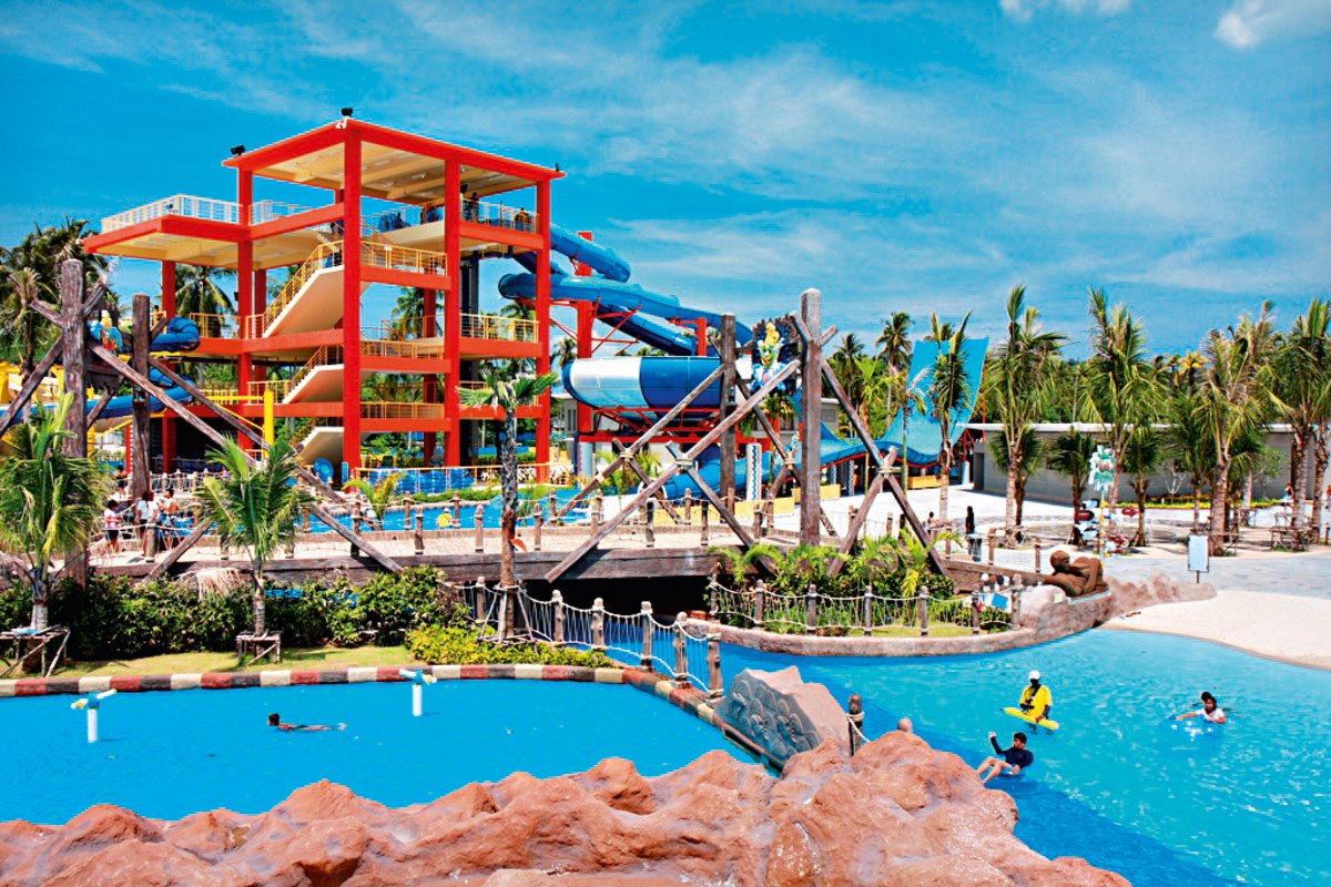 Hotel Splash Beach Resort Phuket (ex. Grand West Sands Resort & Villas