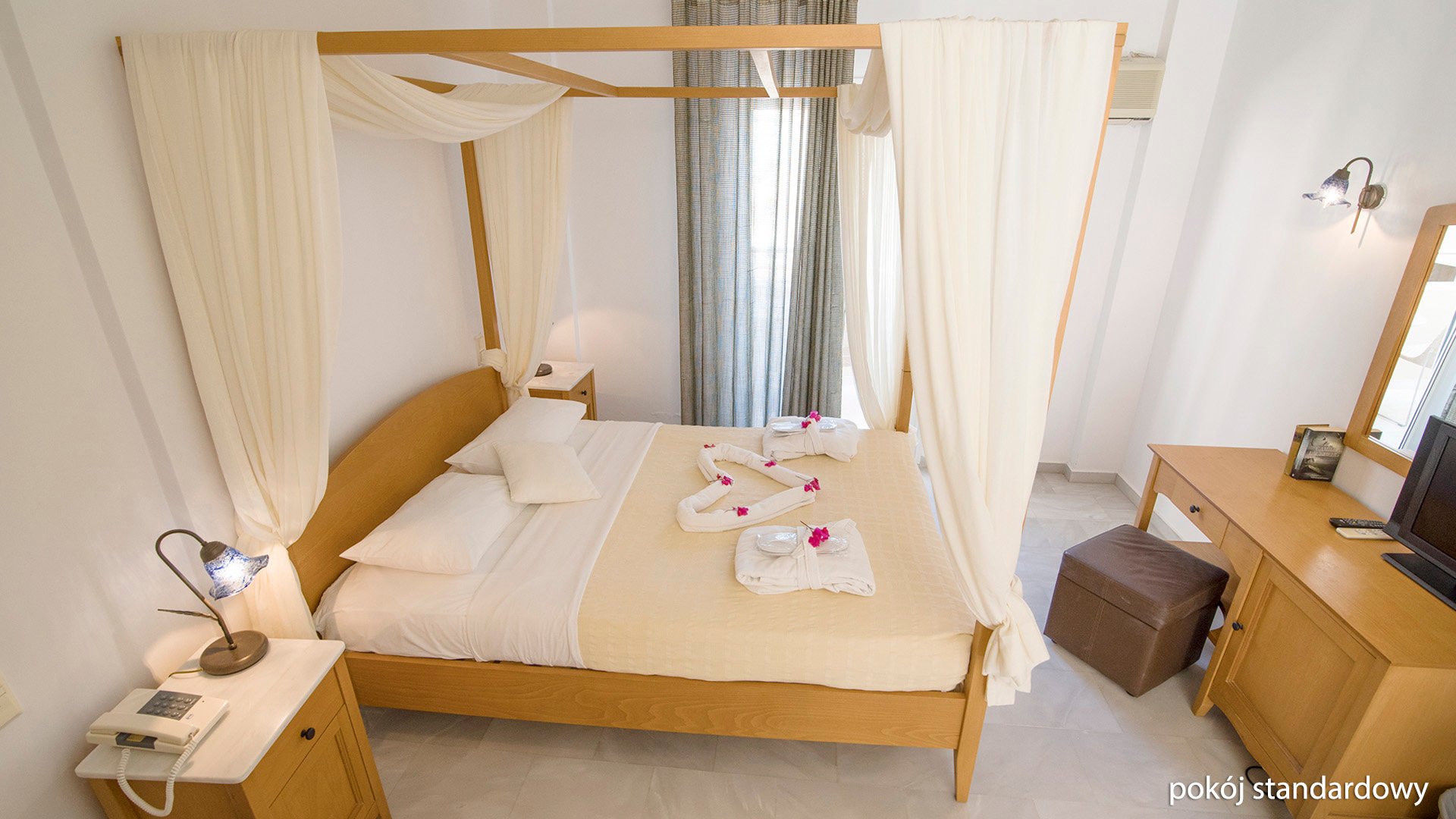 Antinea Suites & SPA - Santorini, Greece - Holidays ...