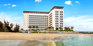 Hotel Rove La Mer Beach