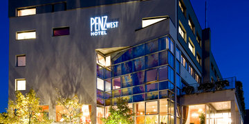 Penz Hotel West