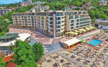 Royal Grand Hotel & Spa