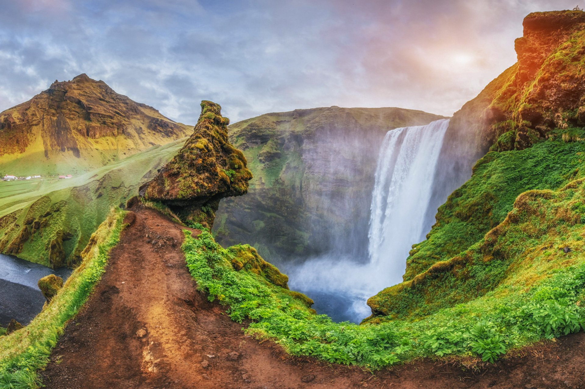 Wczasy i wycieczki Islandia - wakacje 2019 i 2020 | Biuro Podróży ITAKA