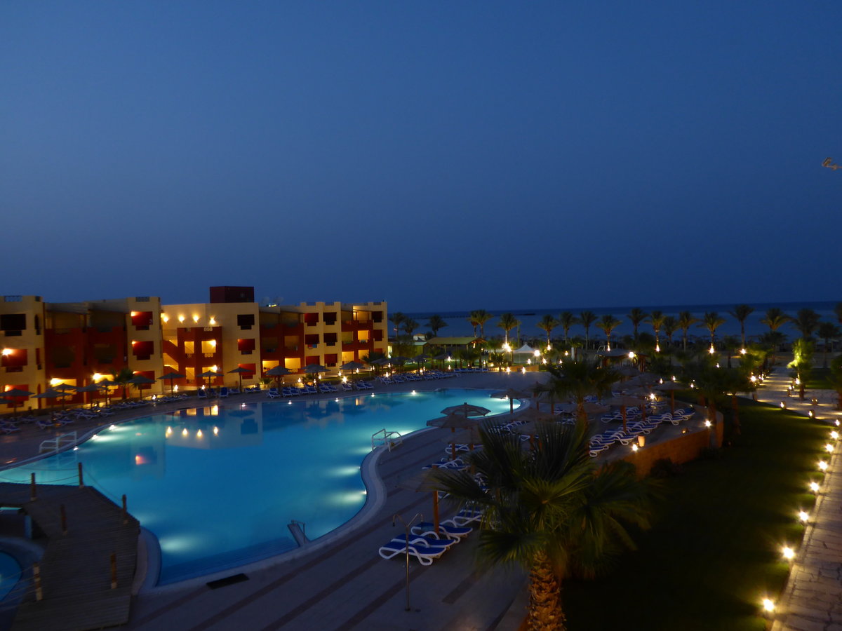 Серри Бич Резорт Хургада. Hurghada long Beach Resort вид сверху. Long Beach Resort Египет море.