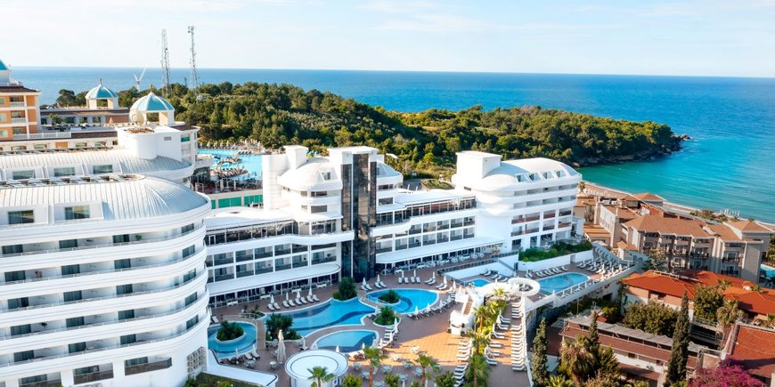 Hotel Laguna Beach Alya Resort