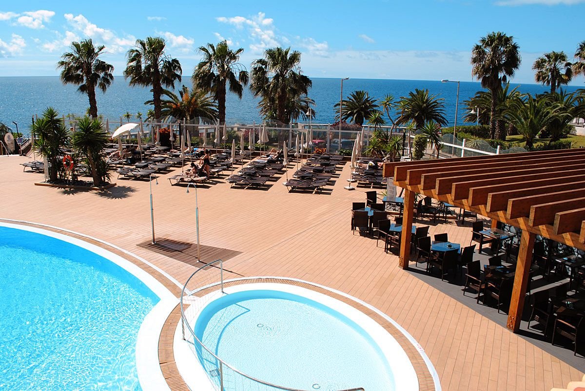 Sunwave hotel. Отели мадейра португалия. Phoenix grand hotel 4. Savk hotel 4. Мадейра отели.