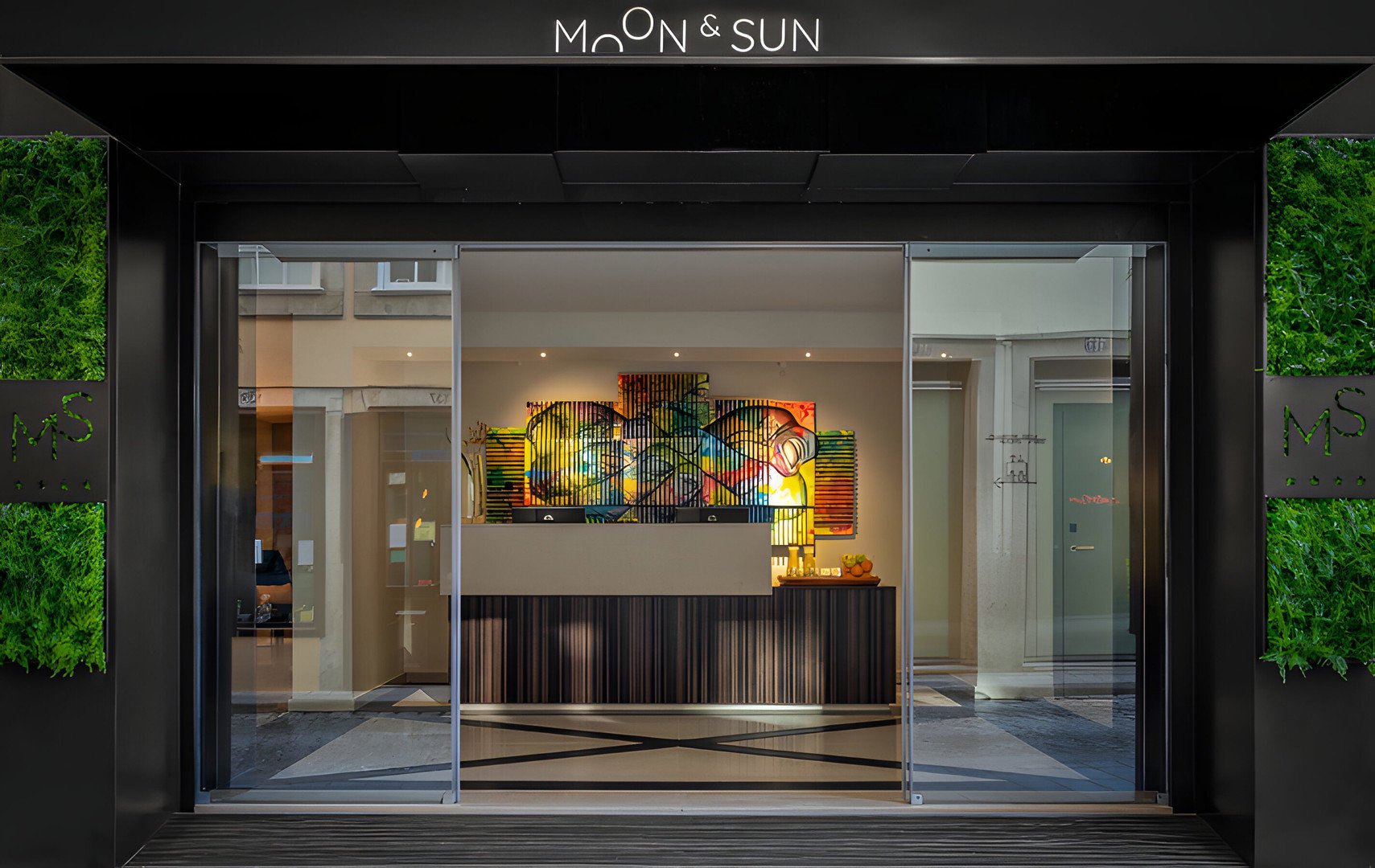 hotel-moon-sun-porto-ekspromtu-lt