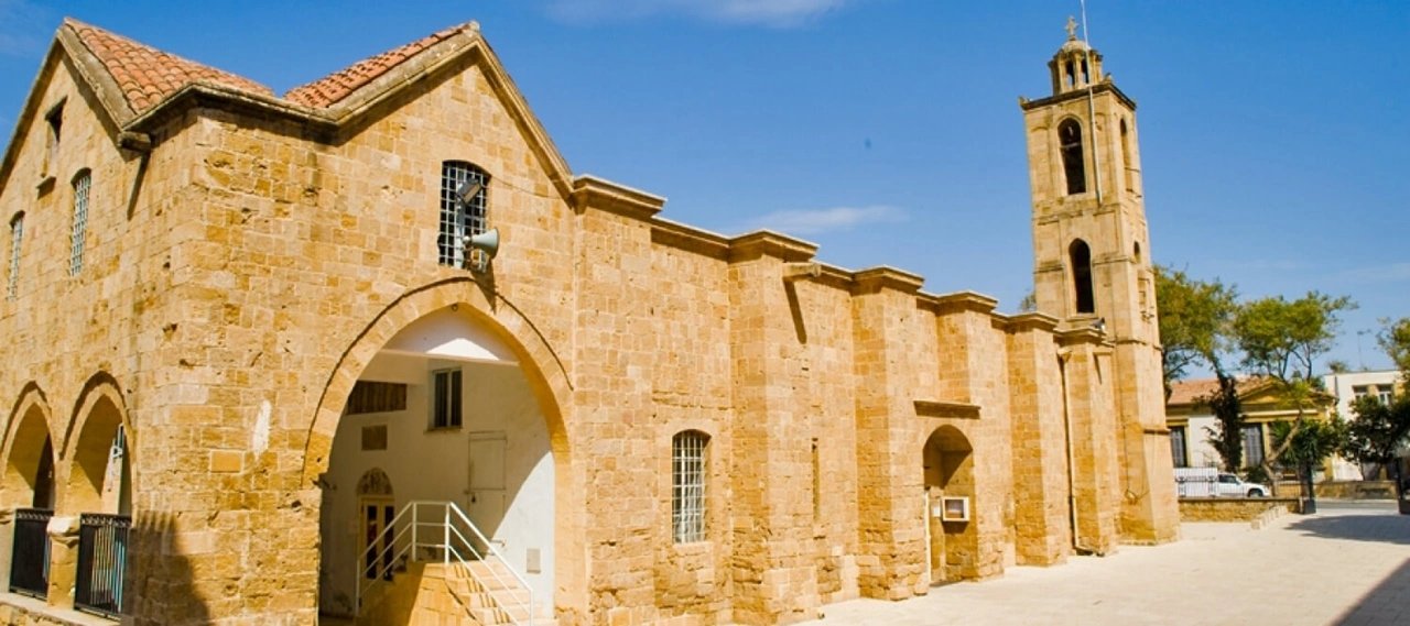 Nicosia keletről
