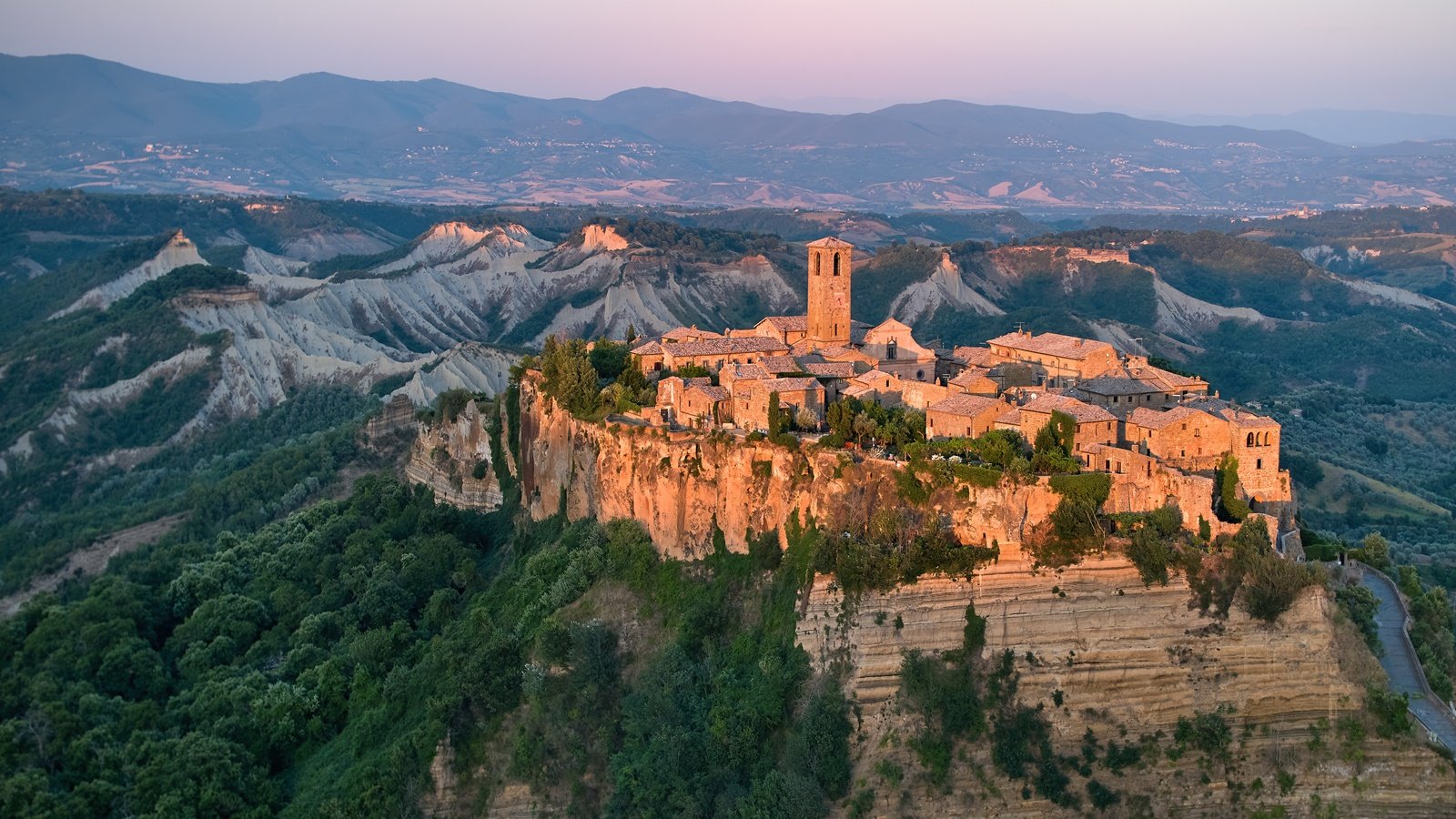 Civita di Bagnoregio és Orvieto 