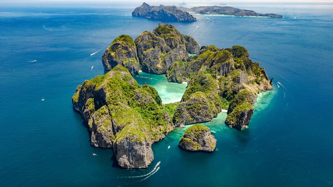 Wyspy Phi Phi łodzią motorową z Khao Lak