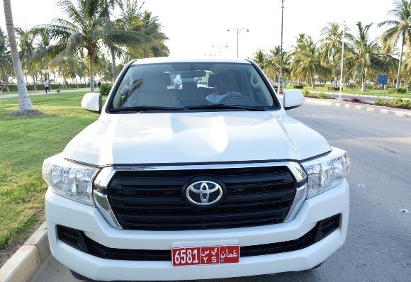 Prywatny transfer z lotniska w Salalah do hotelu (5-8 osób)
