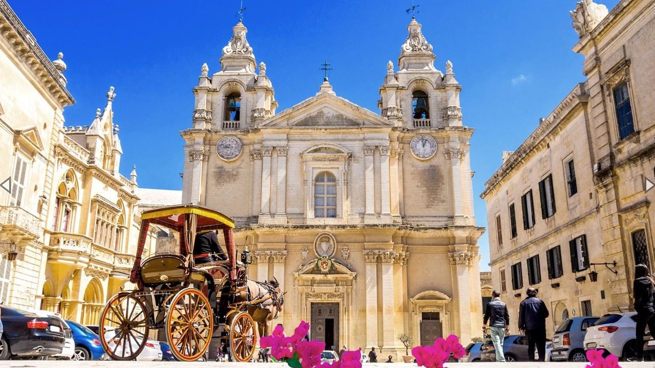 Půldenní prohlídka Mdiny, útesů Dingli a zahrad San Anton