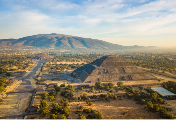 CDMX Teotihuacáni püramiidid ja eelhispaanlaste koobas (väikesed grupid)