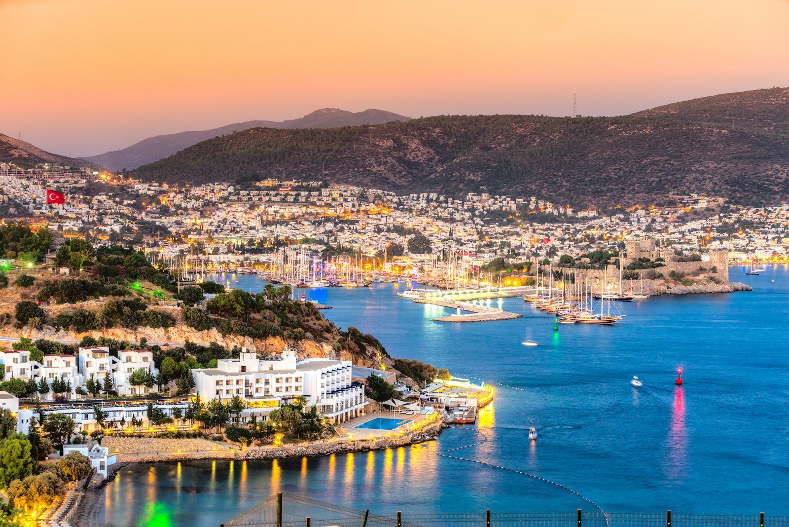 Bodrum v noci s polským průvodcem