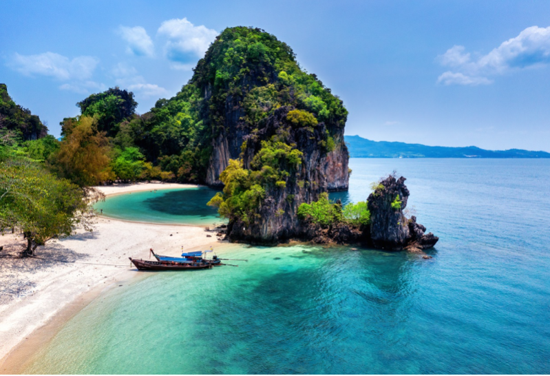 Wyspa Hong łodzią typu longtail