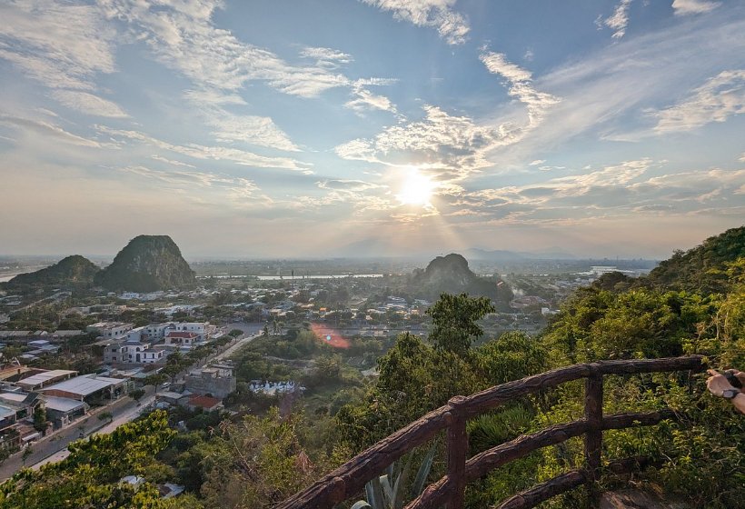 Góry Marmurowe i Starożytne Miasto Hoi An 