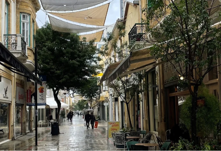 Nikósie – Poslední rozdělené hlavní město (z Pissouri)