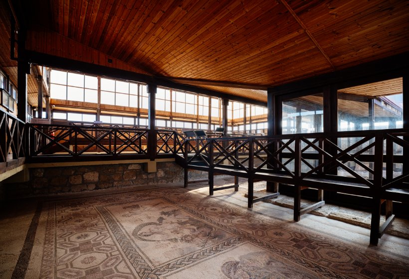 Pafos z Latsi - Geroskipou, Agia Paraskevi, Dom Dionizosa i degustacja win 