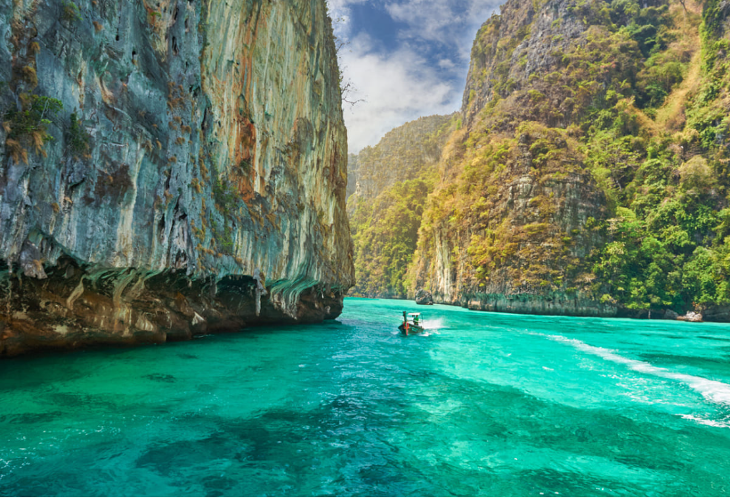 Wyspy Phi Phi łodzią motorową z wyspy Koh Lanta