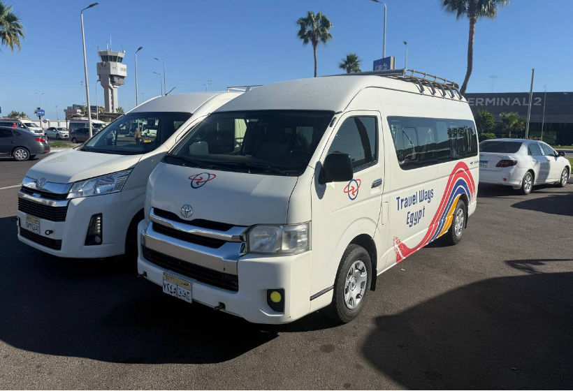 Prywatny transfer z hotelu na lotnisko w Szarm el-Szejk (dla 4-6 osób)