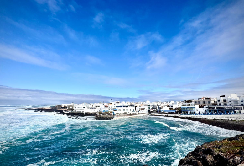 Perła Północy – El Cotillo z Białymi Plażami, Popcorn Beach i Corralejo
