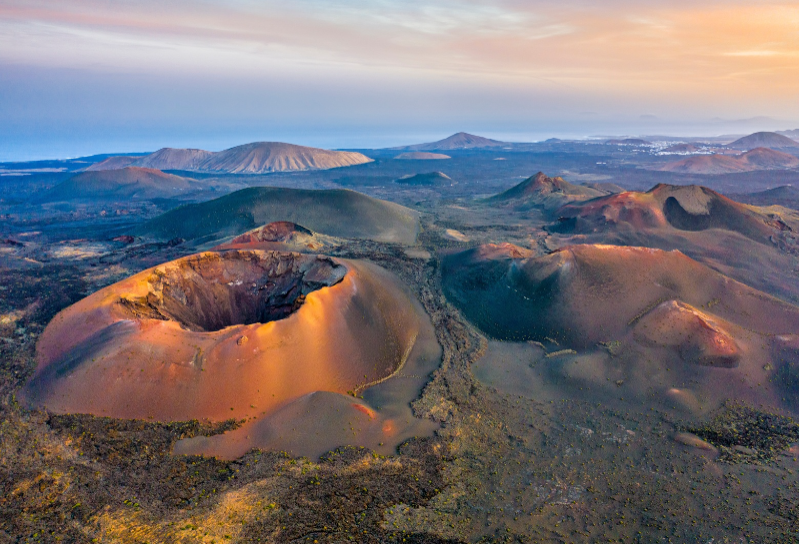 Trekking: Księżycowy krajobraz Lanzarote z Costa Teguise i Puerto Del Carmen